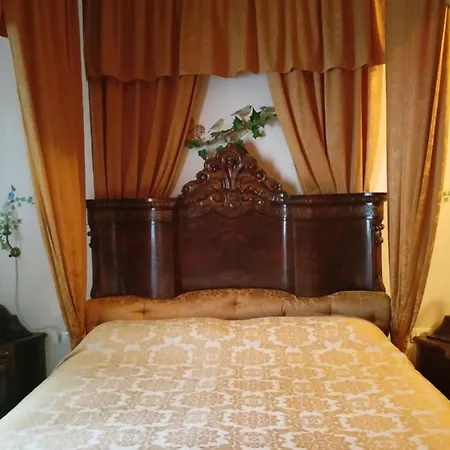 Guest house La Casa Nel Bosco La Spezia