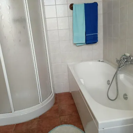 La Casa Nel Bosco Guest house *